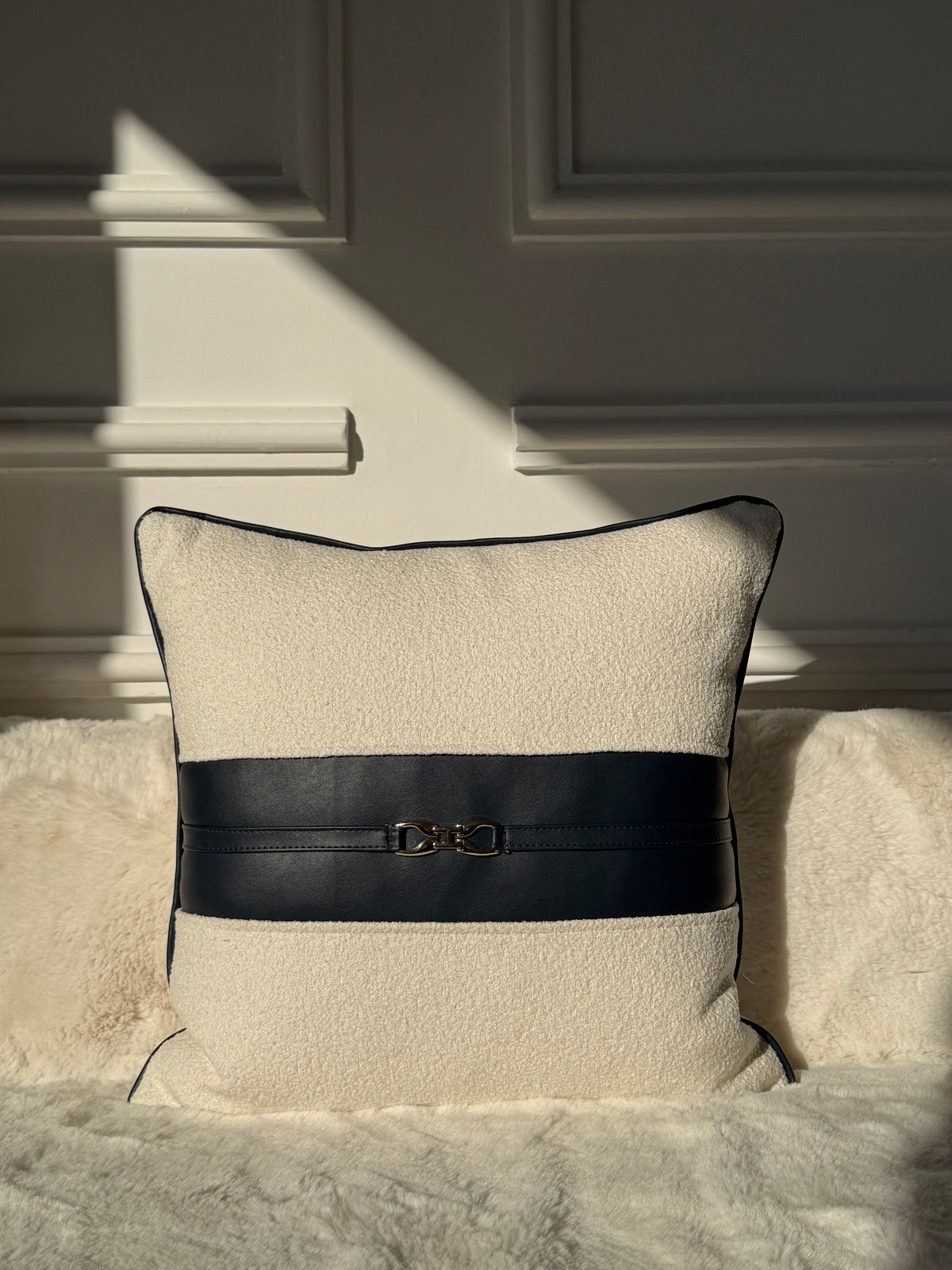 COUSSIN BOUCLETTE BLEU BANDE