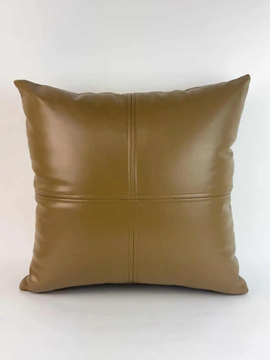 Coussin en similicuir beige foncé