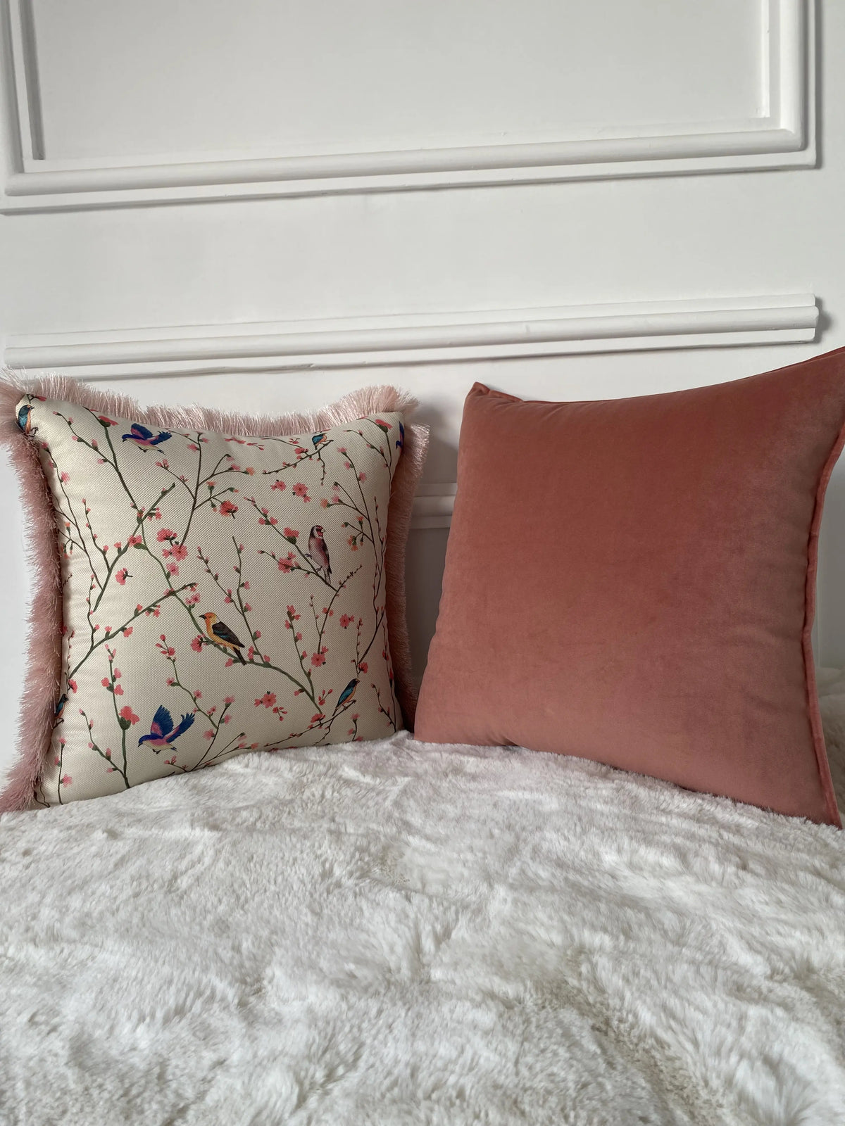 COUSSIN TOILE OISEAUX CERISIER