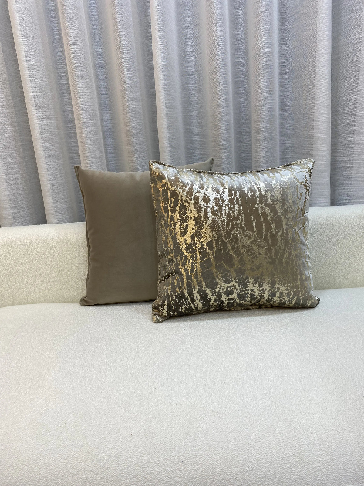 MOTIF ARGENTÉ GRIS