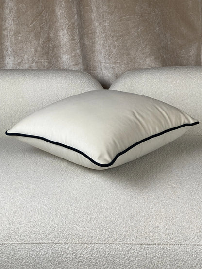 COUSSIN VELOUR BLANC CASSÉ / NOIR