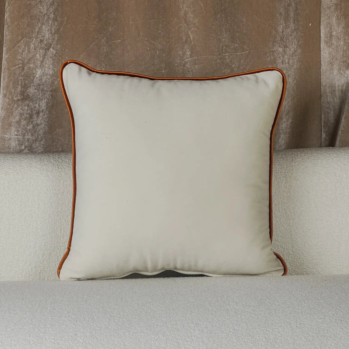 COUSSIN VELOUR BLANC CASSÉ & CORDON ORANGE