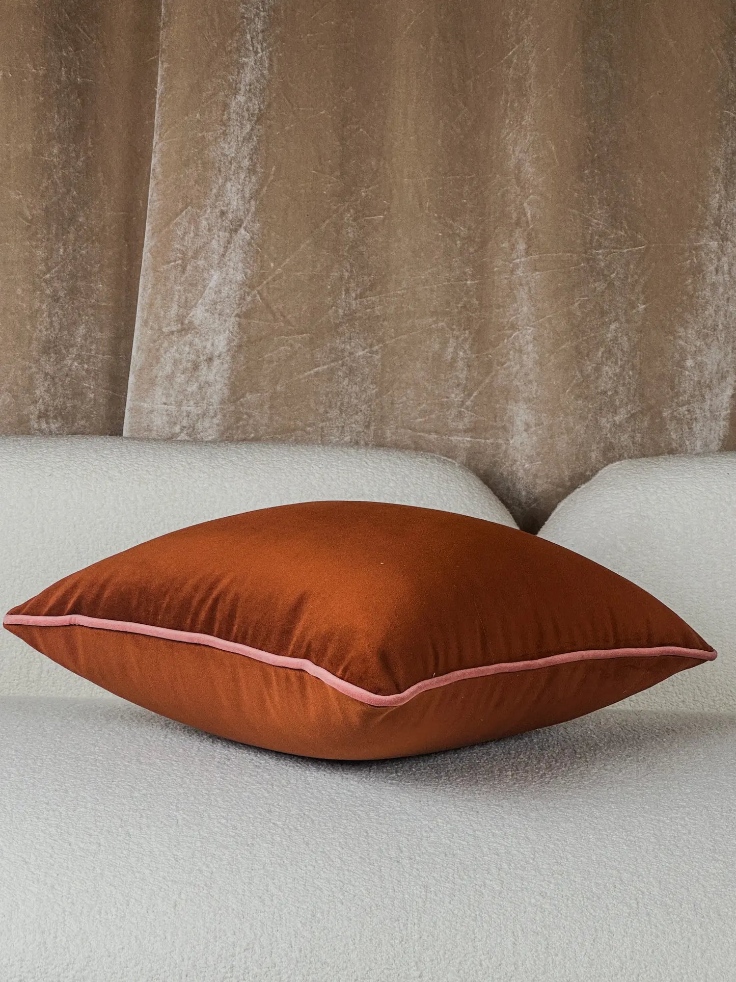 COUSSIN VELOUR CAMEL / ROSE