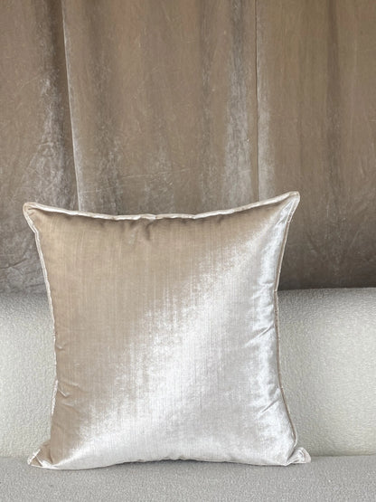 COUSSIN VELOUR UNI BLANC CASSÉ