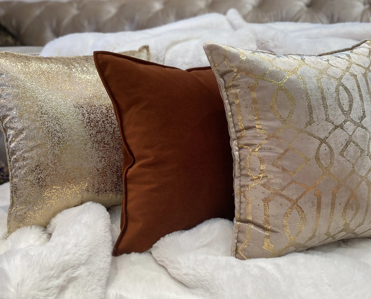 COUSSIN VELOUR UNI CAMEL
