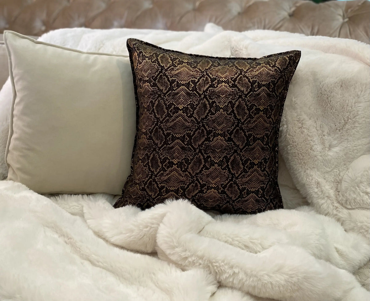 MOTIF DORÉ NOIR PYTHON